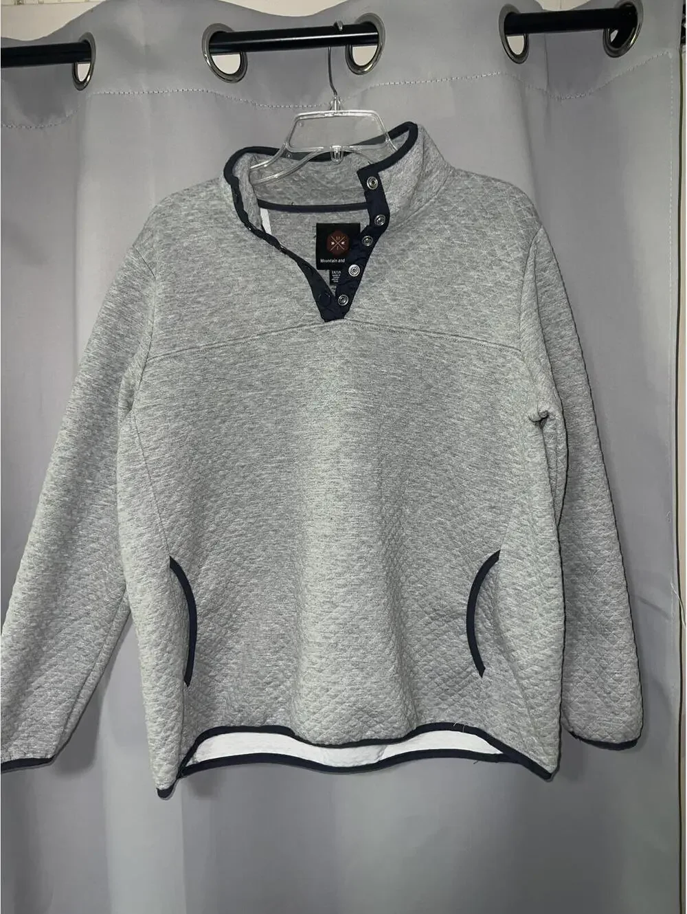 Mountain and isles Gray Quilted Pullover Sweatshirt with Snap Buttons 1X - Picture 1 of 5
